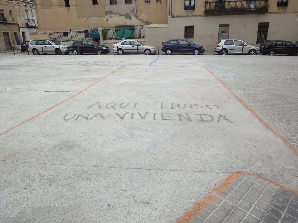 Pintada reivindicativa al triangle Argentera-Vallcarca-Cambrils Foto: MarcSogues