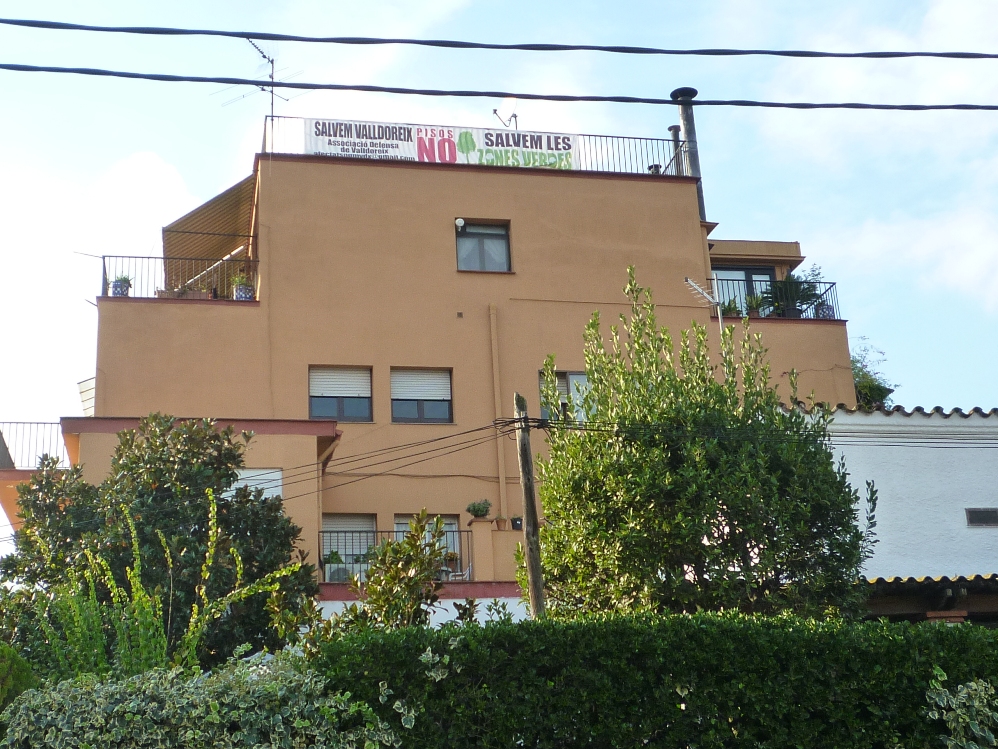 Pancarta contra la modificació del PGM a Valldoreix Foto: Moisès Jordi