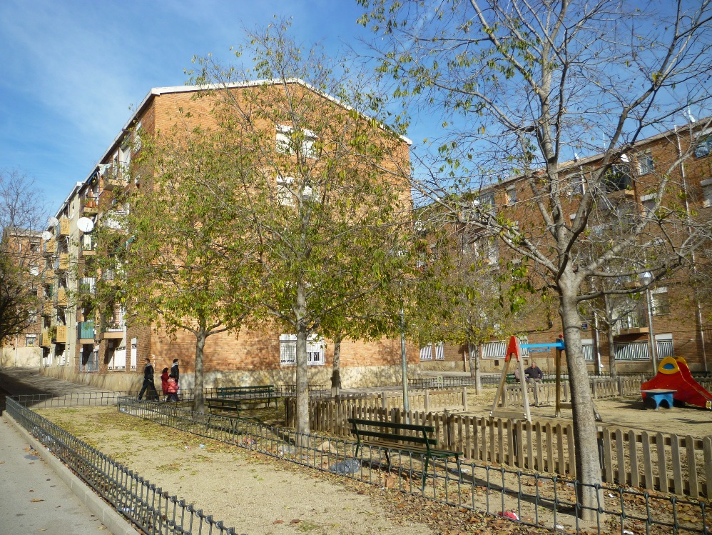 Bloc afectat vist des del carrer Jacint Elias Foto: Moisès Jordi