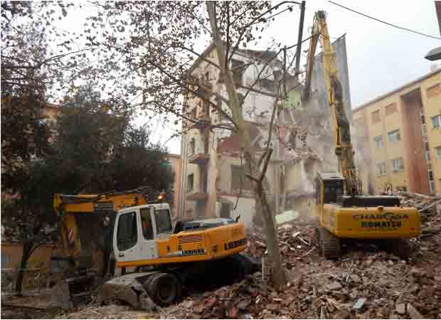 Imatges de l'enderroc del segon bloc de Ca n'Anglada Foto: Ajuntament deTerrassa