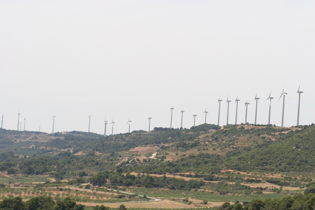 Central e�lica de la serra del Tallat, prop de Belltall