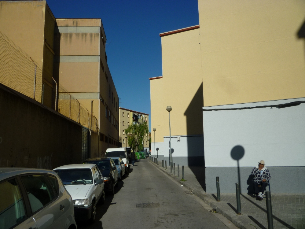 Carrer C�ceres, fora de l'�mbit del Pla d'enderroc Foto: Mois�s Jordi