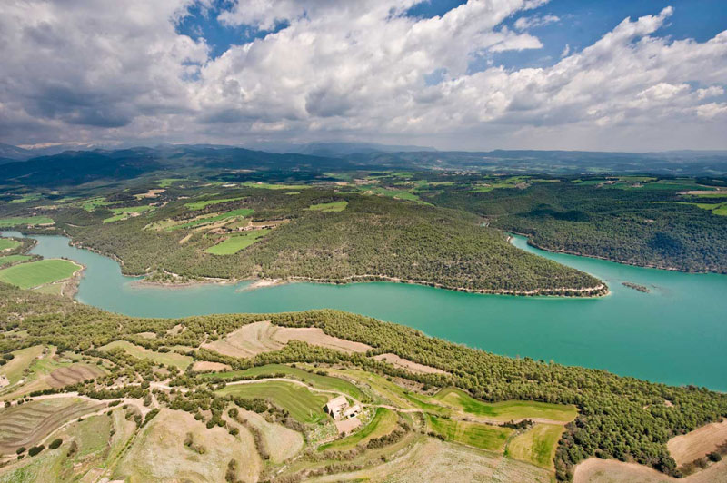 Imatge a�ria del pant� de Sant Pon� Foto: Lago de Linya Resort ECO LUX
COUNTRY CLUB